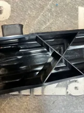 Кронштейн кузова задний правый Discovery L462