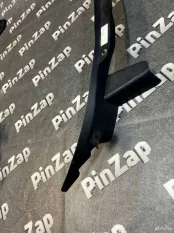 Водосток капота правый Discovery L462