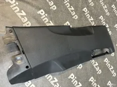 Обшивка центральной стойки Audi Q7 4M