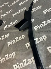 Водосток капота Land Rover Discovery 5