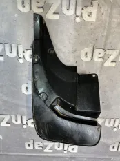 Брызговик задний правый Toyota LC 150