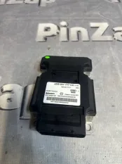 Блок управления пневмоподвеской Audi Q7 4M рест 2