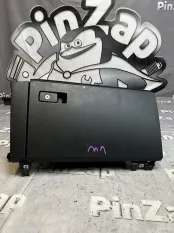 Бардачок для Volkswagen Touareg 3