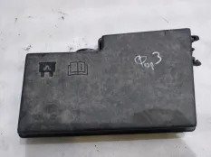 Крышка блока предохранителей Ford Focus