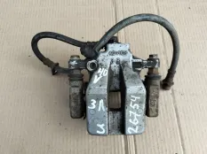 Суппорт тормозной Toyota Camry