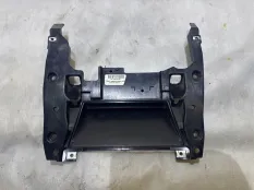 Кронштейн центральной консоли Ford Mondeo