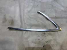 Молдинг стекла Ford Mondeo