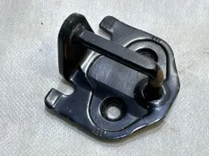 Петля двери Ford Mondeo