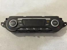 Блок управления климат-контролем Ford Focus