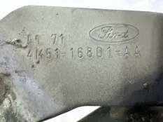 Петля капота левая Ford Focus