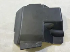 Крышка блока управления двигателя Ford Focus