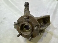 Кулак поворотный Ford Focus