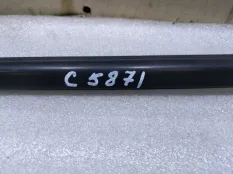 Уплотнительная резинка стекла Volkswagen Jetta 6