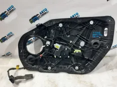 Стеклоподъемник в сборе правой двери Kia Cerato 3
