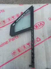 Форточка двери Citroen C4