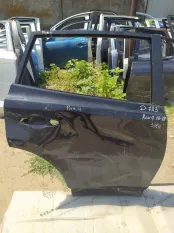 Дверь Toyota RAV4