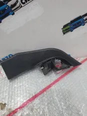 Уголок двери передней правой Ford Focus