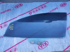 Стекло двери Mazda 6