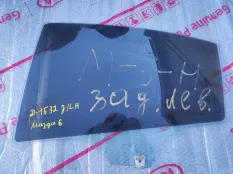 Стекло двери Mazda 6