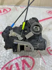 Замок двери Toyota Rav 4