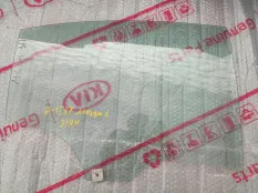 Стекло двери Mazda 6