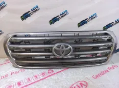 Решетка радиатора Toyota Land Cruiser 200
