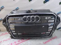 Решетка радиатора Audi A3