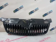 Решетка радиатора Skoda Fabia