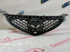 Решетка радиатора Mazda 3