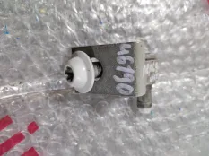 Петля двери Skoda Octavia A7