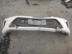 Бампер Toyota Camry