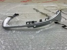 Нижняя часть зеркала Geely Coolray
