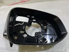 Рамка зеркала Toyota RAV 4