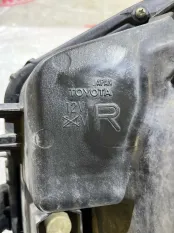 Фара Toyota Land Cruiser Prado