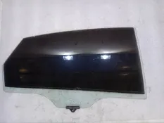 Стекло двери Hyundai i40