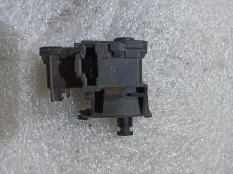 Замок лючка бензобака Volkswagen Jetta 6