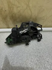 Внутреннее основание левого зеркала Renault Fluence