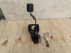 Педаль тормоза Hyundai Accent