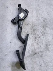 Педаль газа Hyundai i40