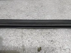 уплотнитель капота Hyundai i40
