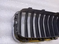 Решетка радиатора BMW 5