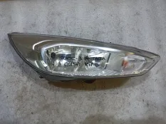 Фара правая Ford Focus 3