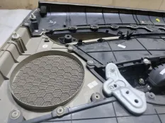 Обшивка двери Hyundai i40