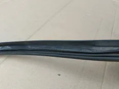 Уплотнитель двери Hyundai i40