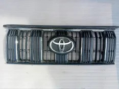 Решетка радиатора Toyota Prado