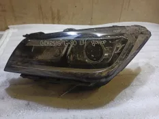 Фара Hyundai Genesis