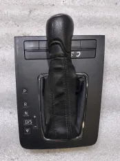 Ручка кожух АКПП Skoda Octavia A7
