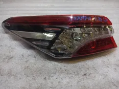 Фонарь Toyota Camry V70