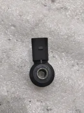 Датчик детонации двигателя Skoda Octavia A7