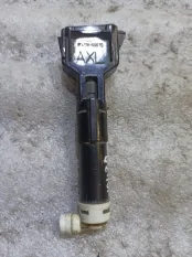 Форсунка омывателя фар Lexus LX